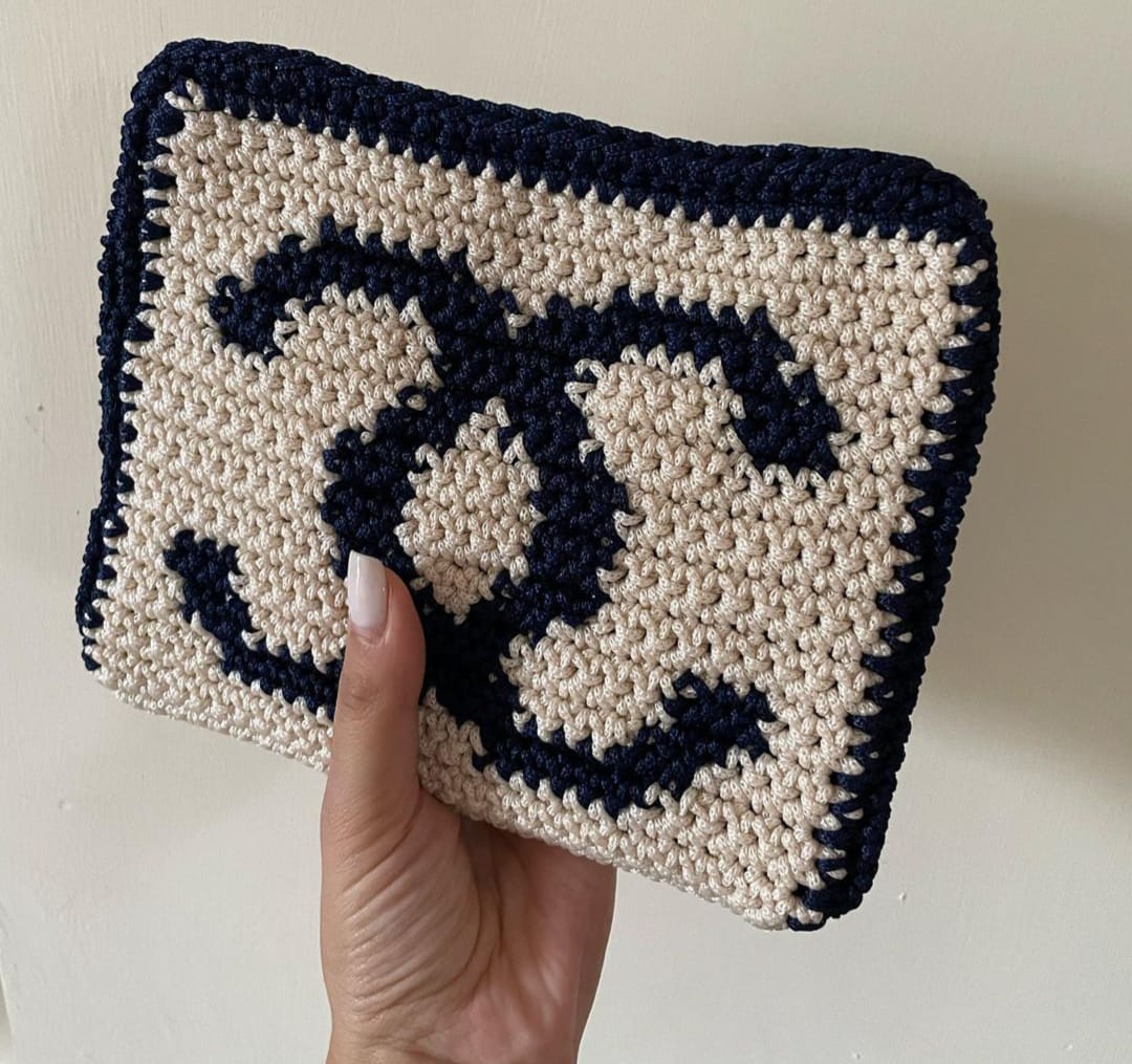 Clutch Doppia C
